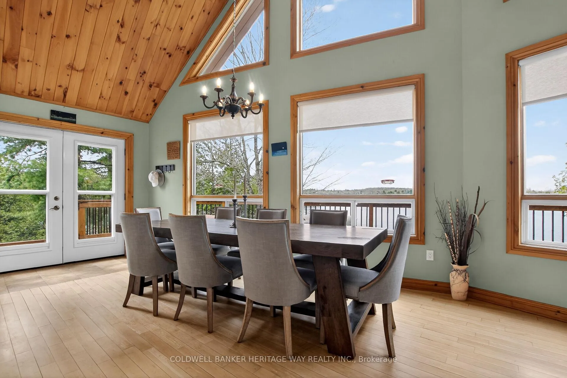 Photo 11 of 1220 Thomas Lane, Frontenac, Frontenac North — HOMEH
