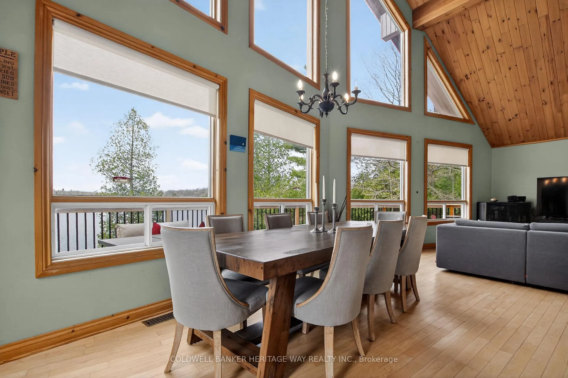 Photo 12 of 1220 Thomas Lane, Frontenac, Frontenac North — HOMEH