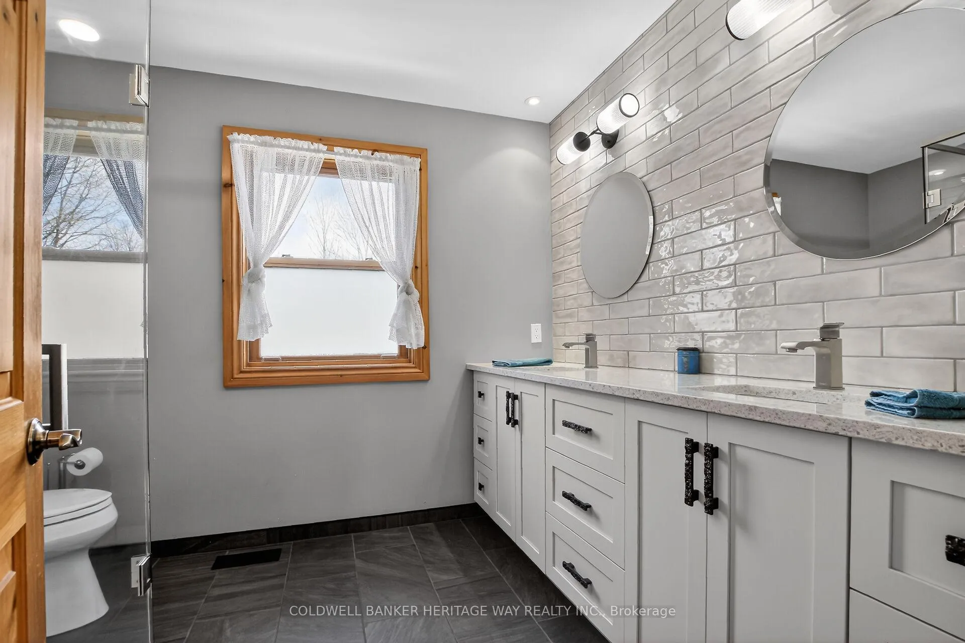 Photo 19 of 1220 Thomas Lane, Frontenac, Frontenac North — HOMEH