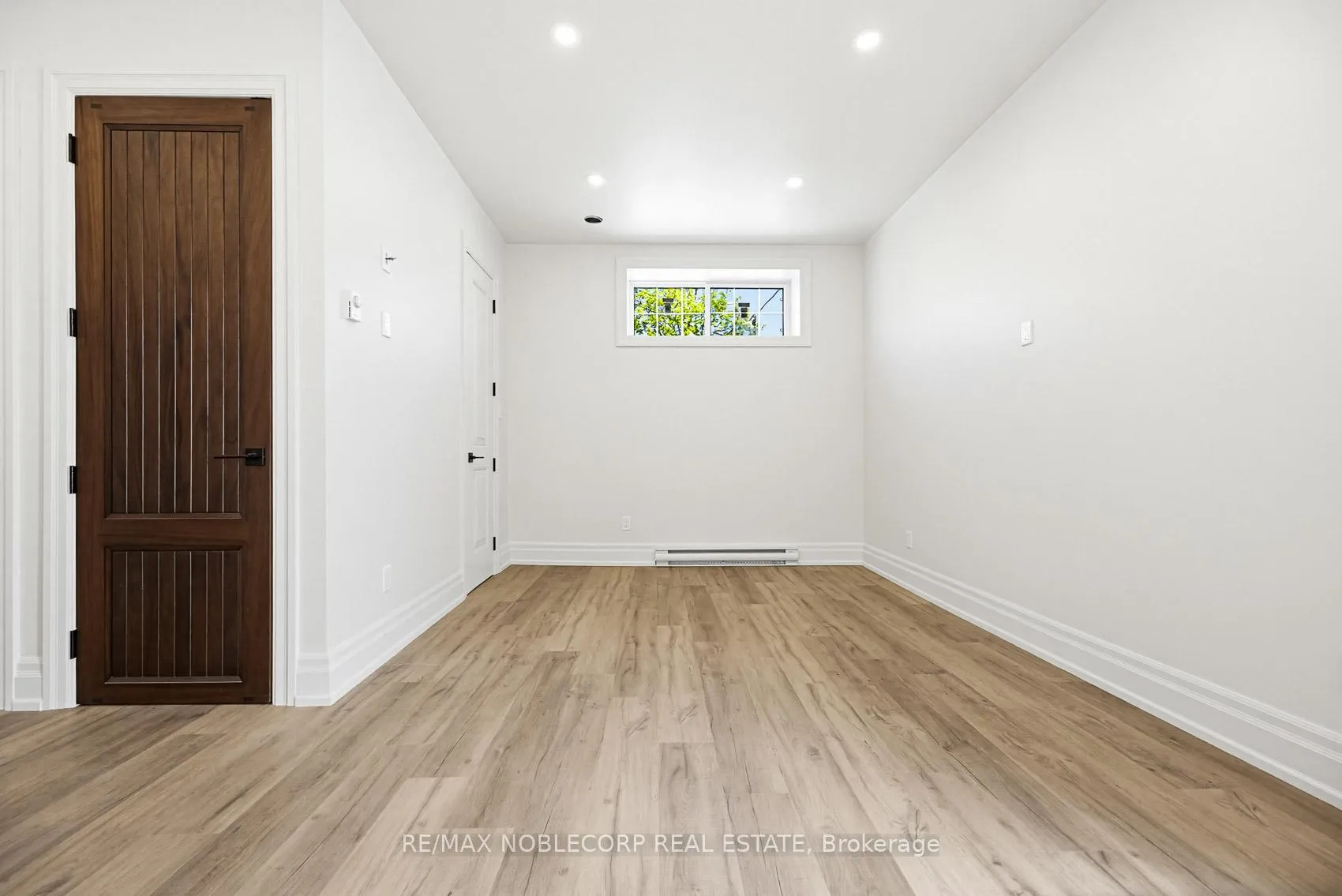 Photo 4 of Unit 5, 108 Enderby Road, Toronto, East End-Danforth — HOMEH