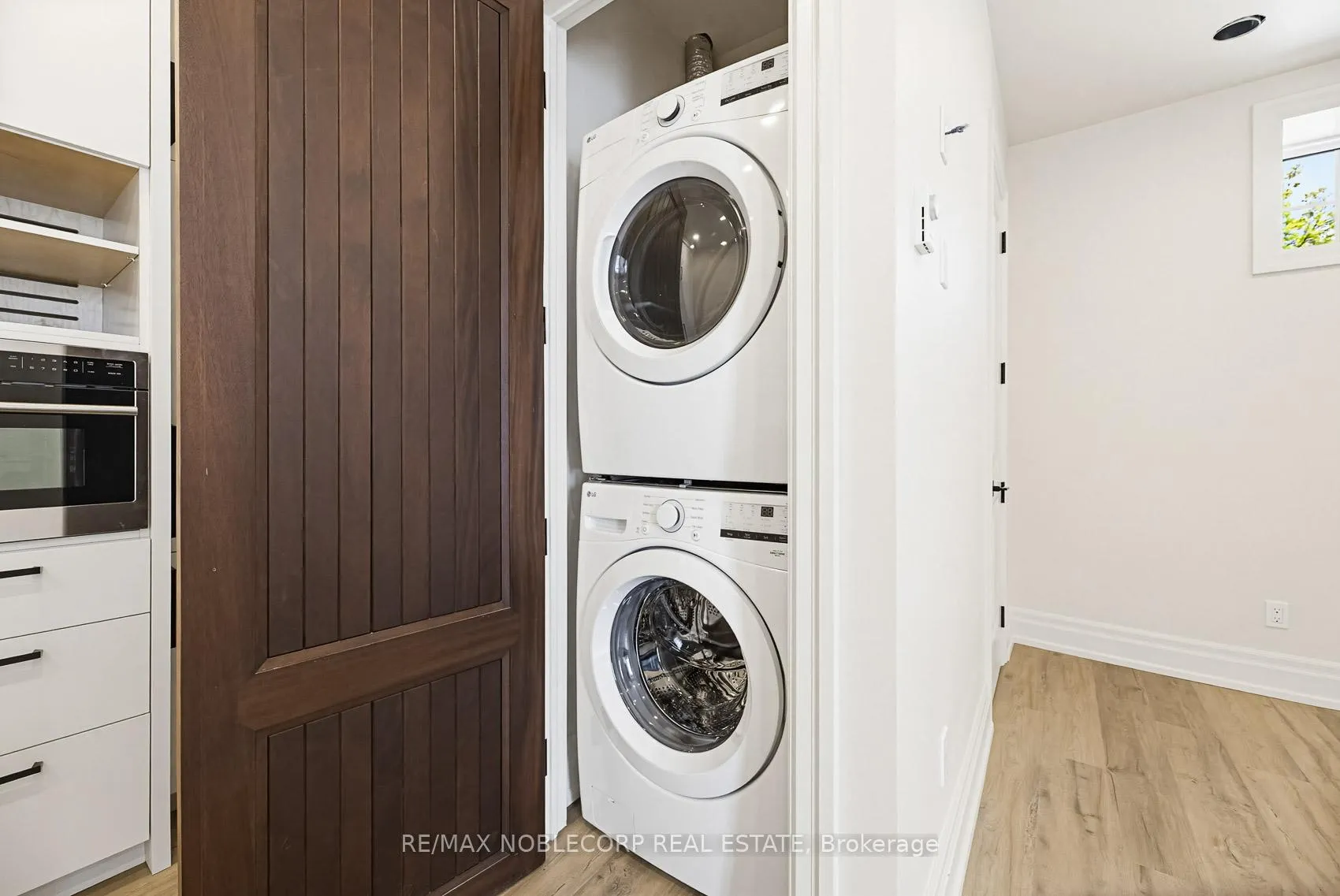 Photo 9 of Unit 5, 108 Enderby Road, Toronto, East End-Danforth — HOMEH