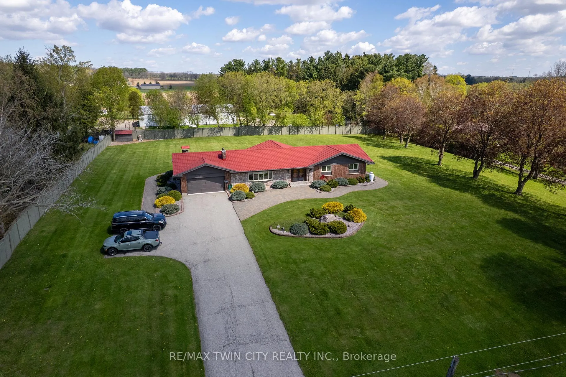 Photo 1 of 473 German School Road, Brant, South Dumfries — HOMEH