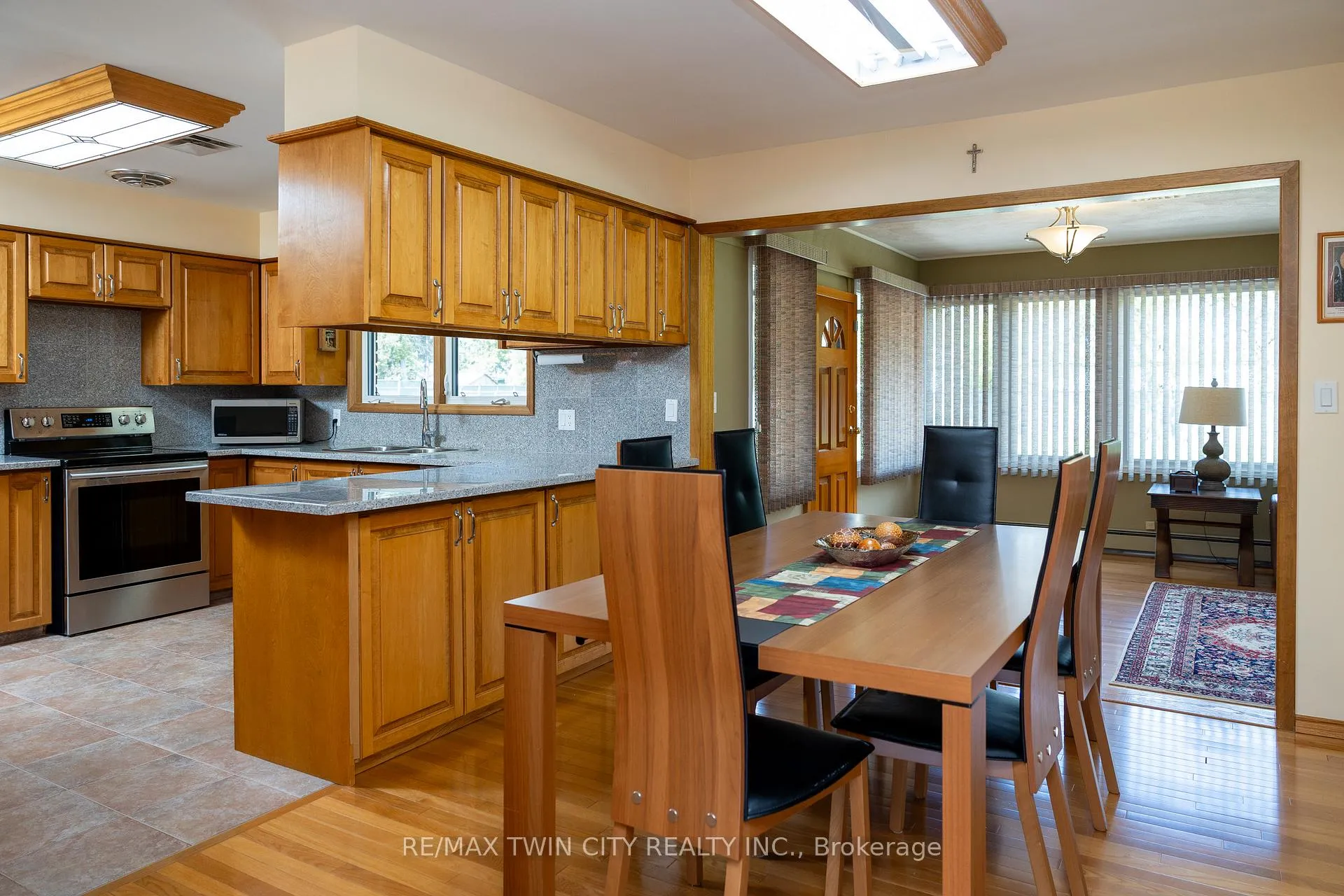 Photo 21 of 473 German School Road, Brant, South Dumfries — HOMEH