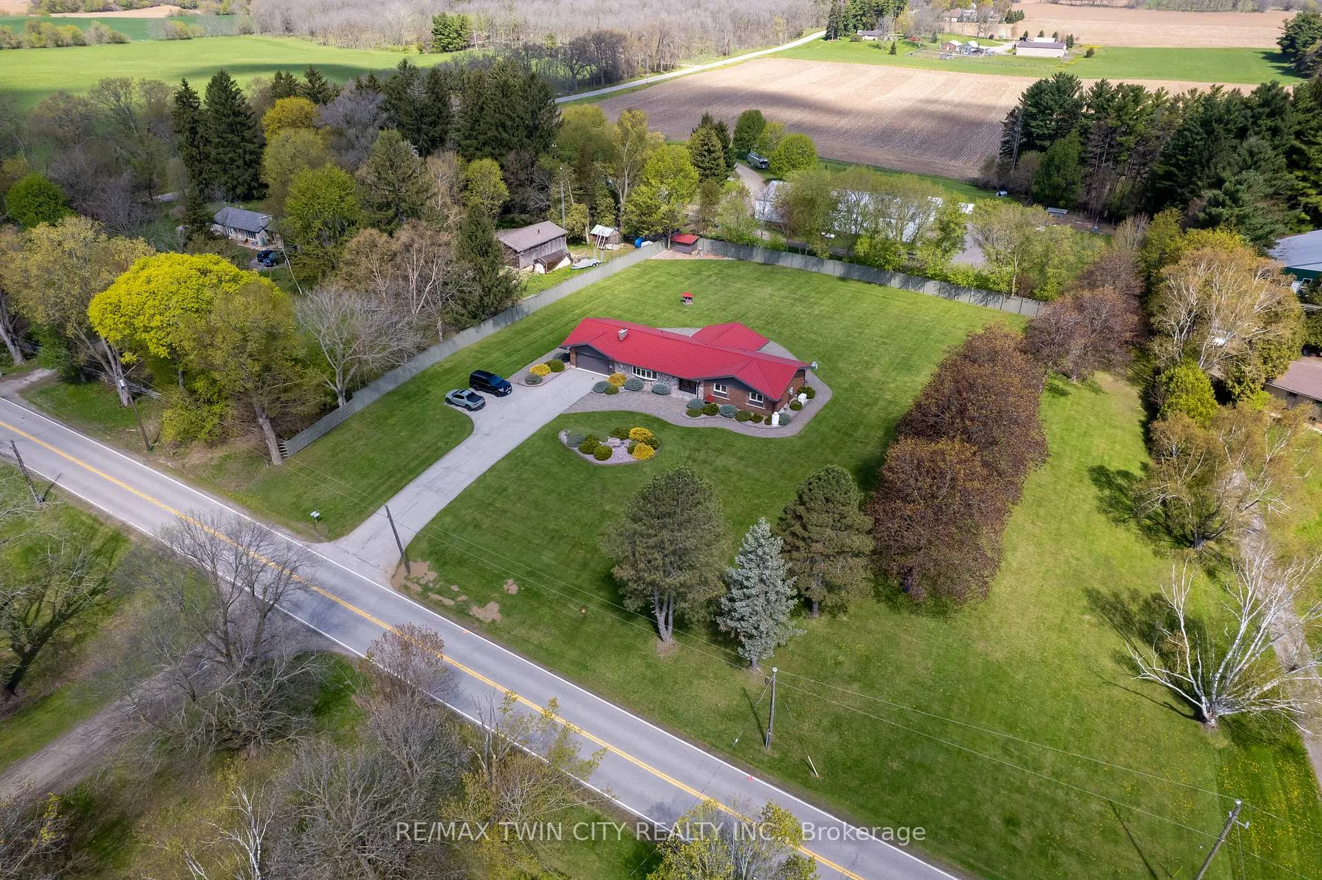 Photo 40 of 473 German School Road, Brant, South Dumfries — HOMEH