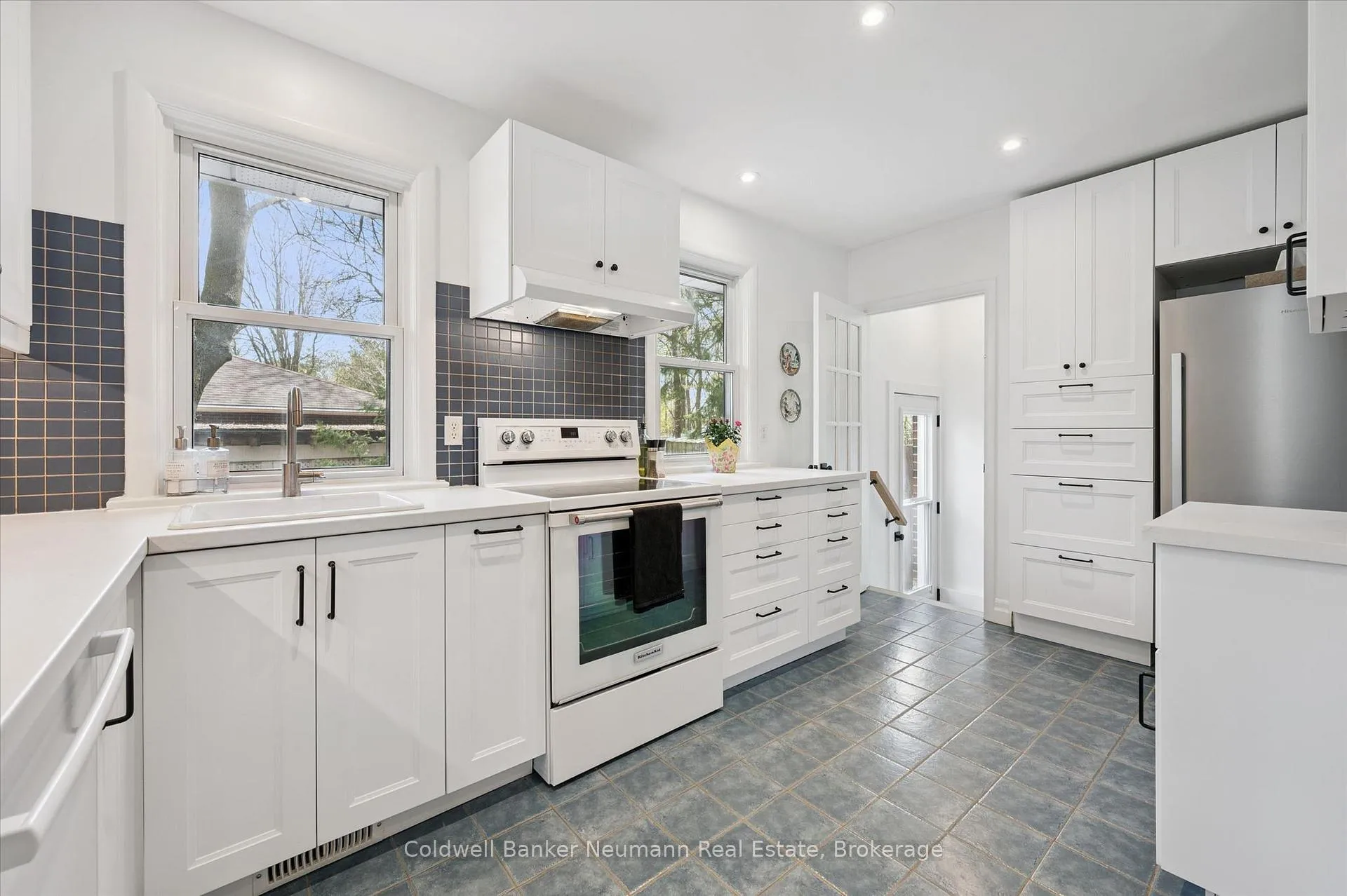 Photo 9 of 22 Hamel Avenue, Guelph, Exhibition Park — HOMEH