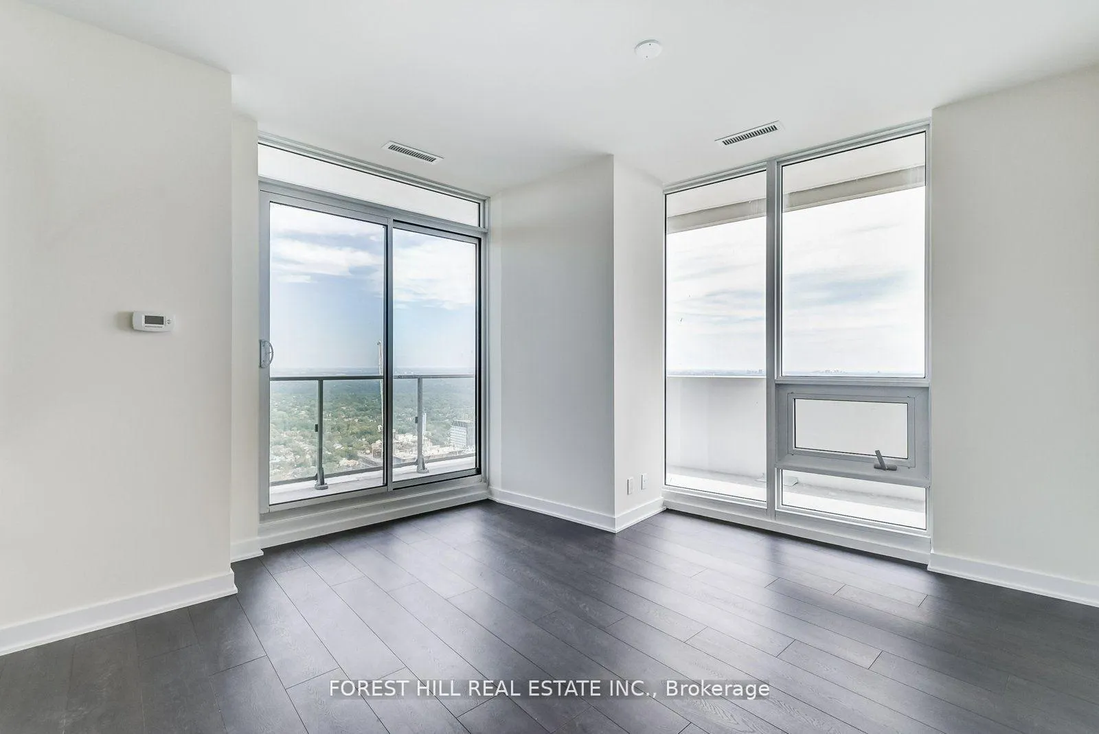 Photo 17 of Unit 4402, 2221 Yonge Street, Toronto, Mount Pleasant West — HOMEH