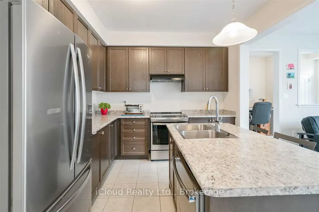 Photo 9 of Unit Main/2nd Flr, 8622 Chickory Trail, Niagara Falls, Brown — HOMEH