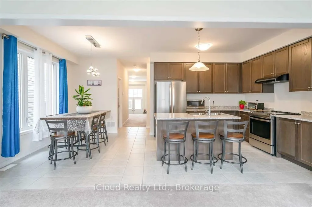 Photo 11 of Unit Main/2nd Flr, 8622 Chickory Trail, Niagara Falls, Brown — HOMEH