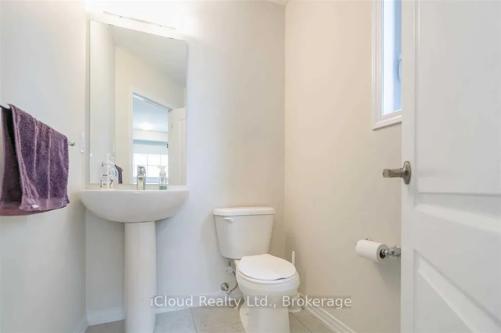 Photo 15 of Unit Main/2nd Flr, 8622 Chickory Trail, Niagara Falls, Brown — HOMEH