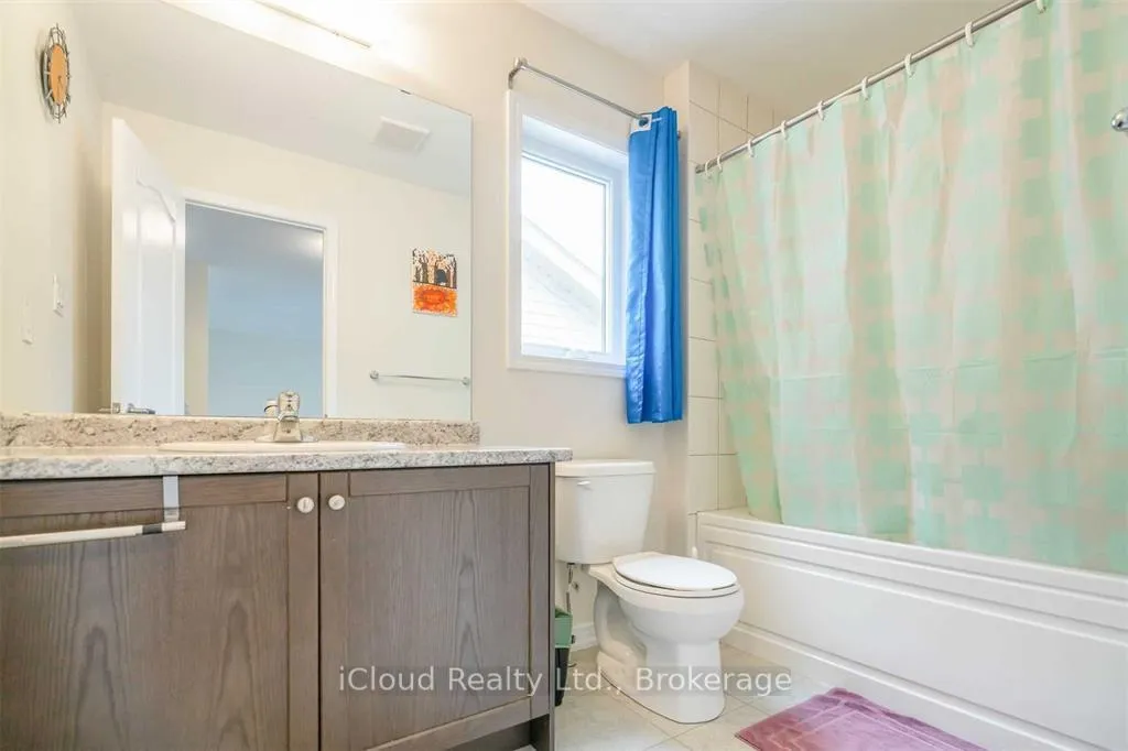 Photo 21 of Unit Main/2nd Flr, 8622 Chickory Trail, Niagara Falls, Brown — HOMEH