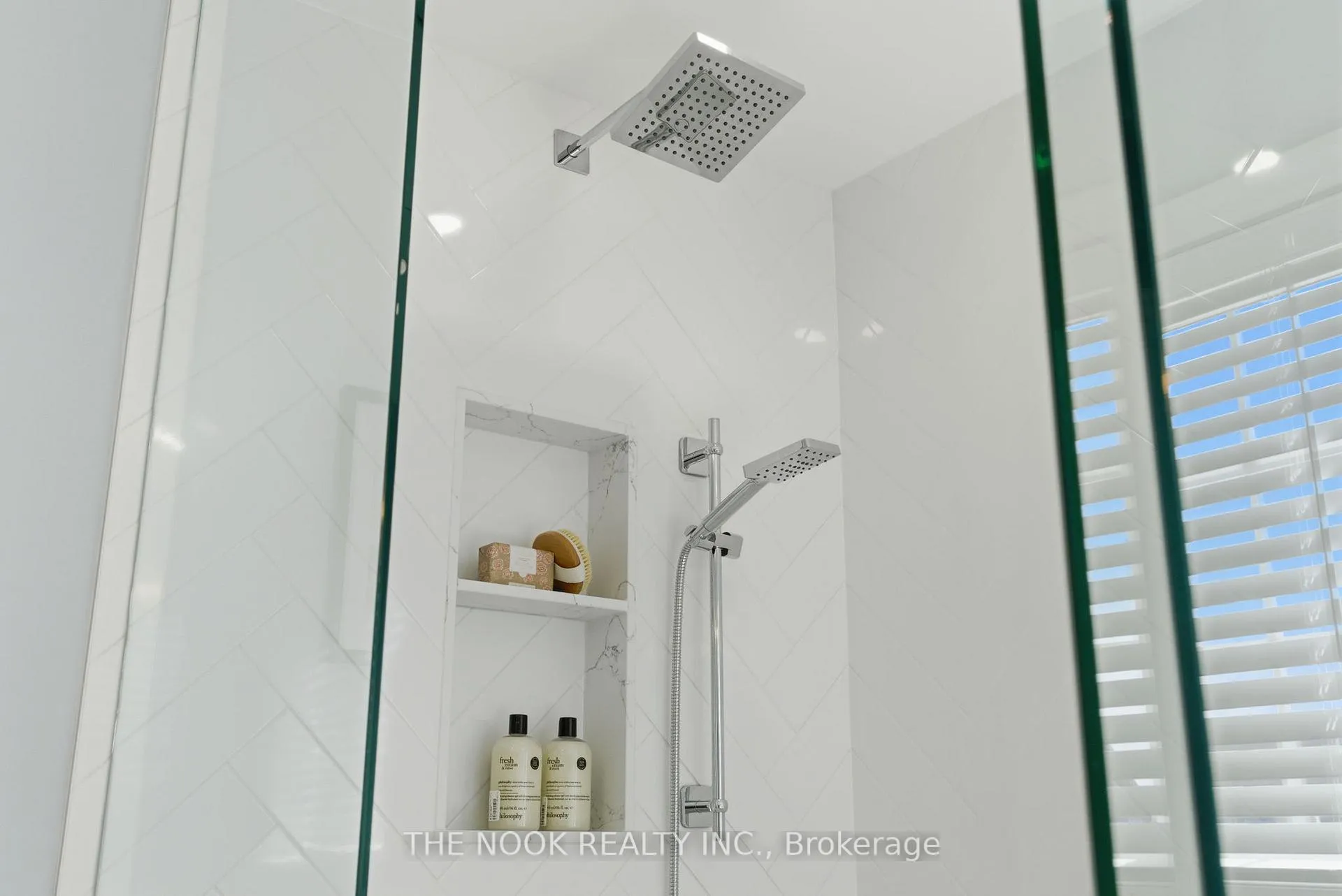 Photo 29 of 926 Red Deer Avenue, Oshawa, Taunton — HOMEH