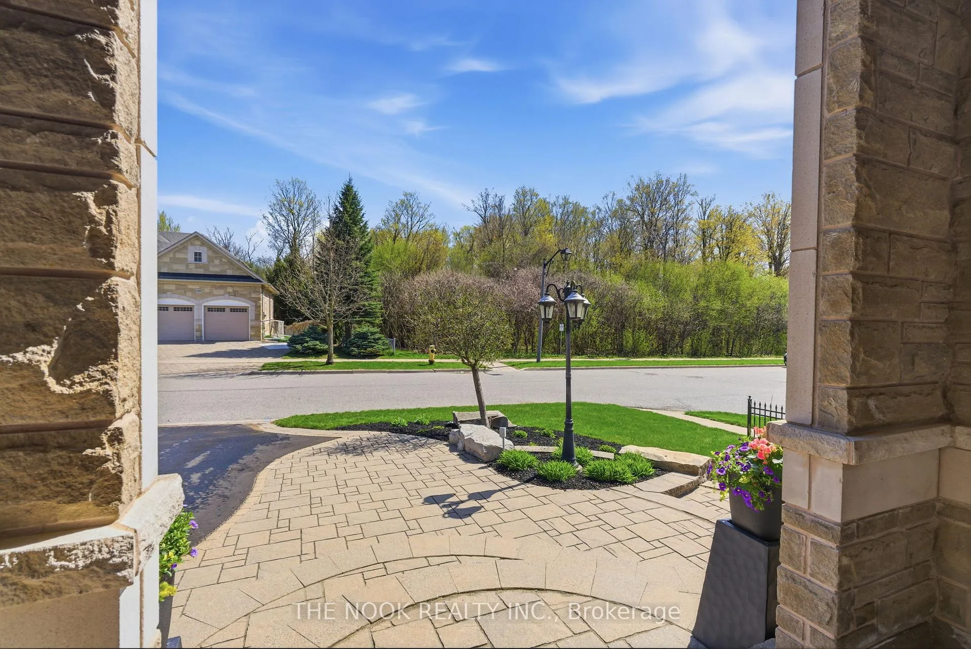 Photo 49 of 926 Red Deer Avenue, Oshawa, Taunton — HOMEH