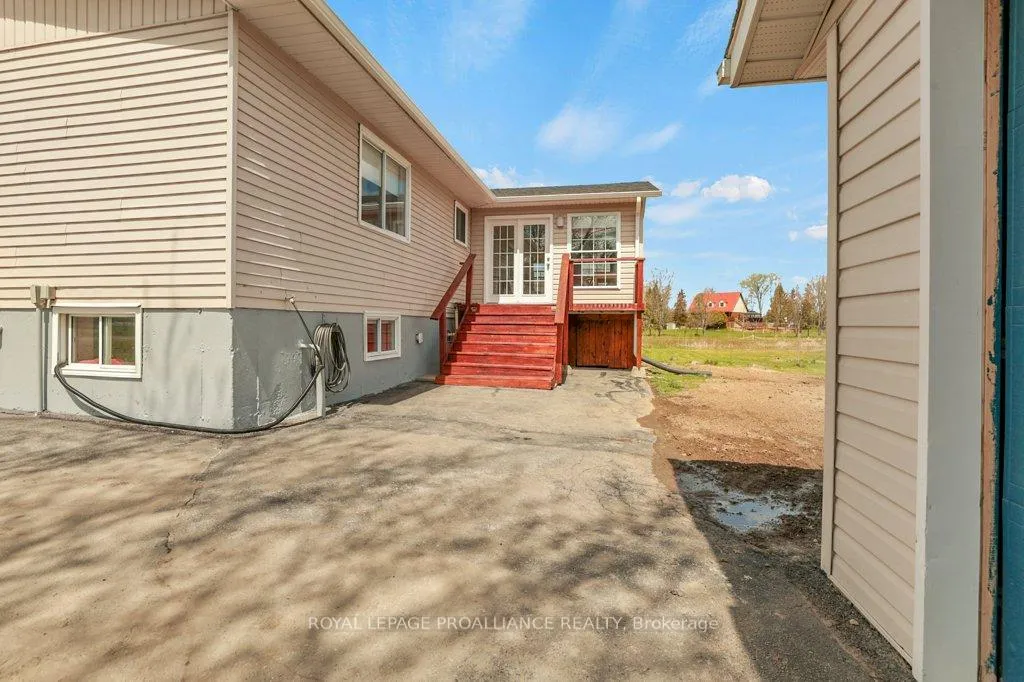 Photo 2 of 7872 Highway 62, Belleville, Thurlow Ward — HOMEH