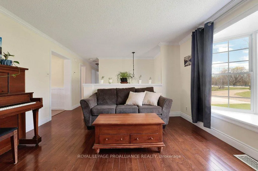 Photo 10 of 7872 Highway 62, Belleville, Thurlow Ward — HOMEH