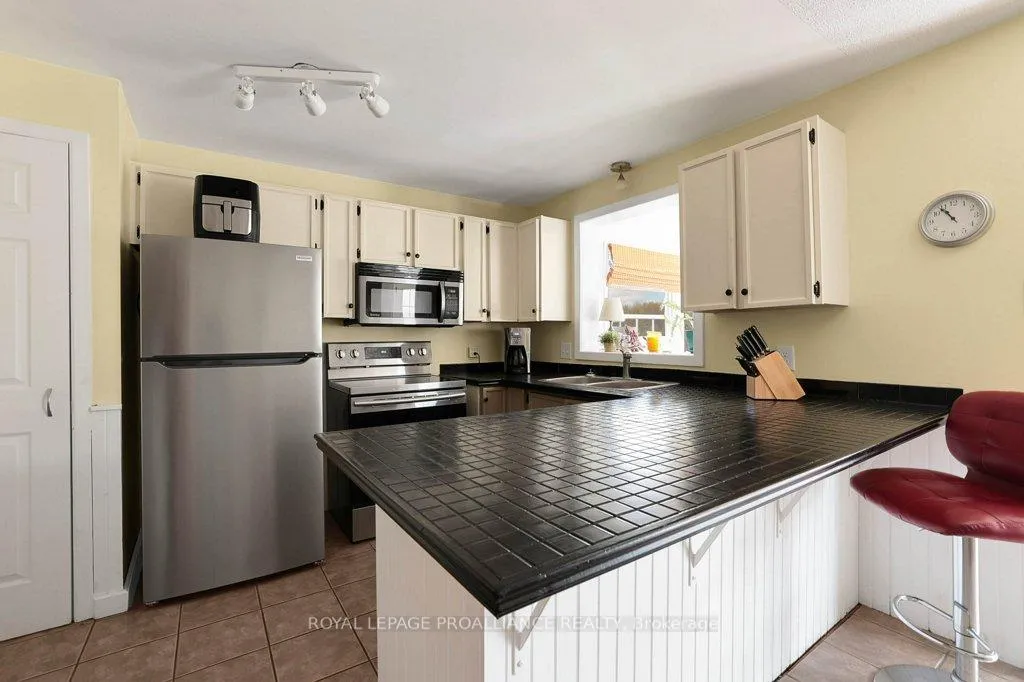 Photo 18 of 7872 Highway 62, Belleville, Thurlow Ward — HOMEH