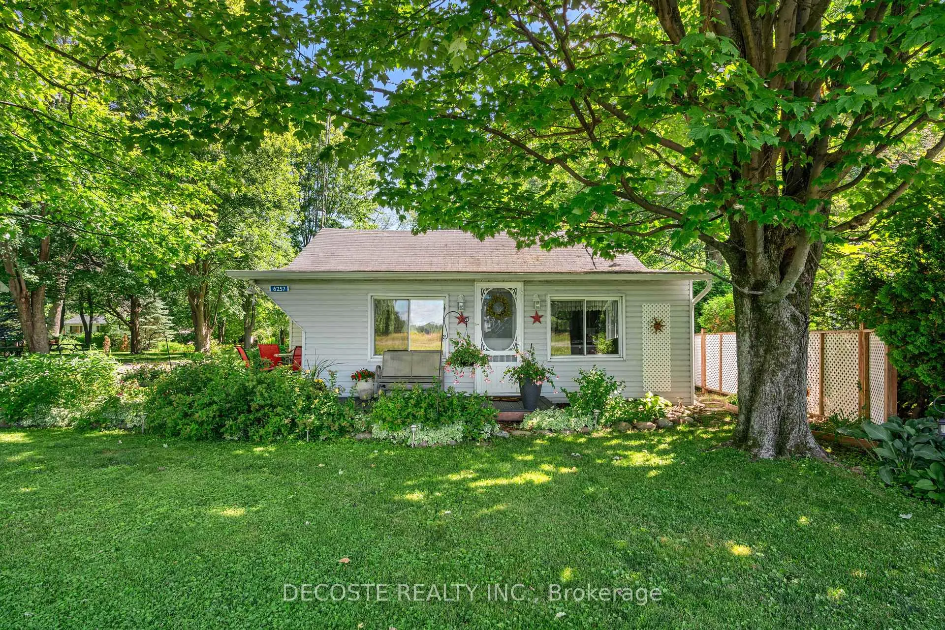 Front of 6257 67th Avenue