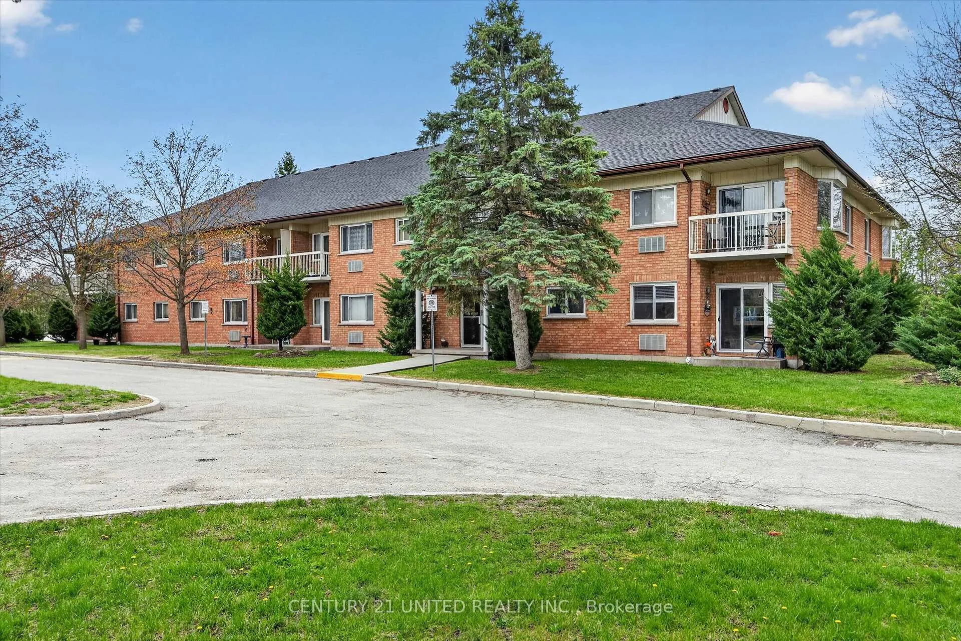 Photo 2 of Unit 106, 910 Ford Street, Peterborough, Otonabee Ward 1 — HOMEH