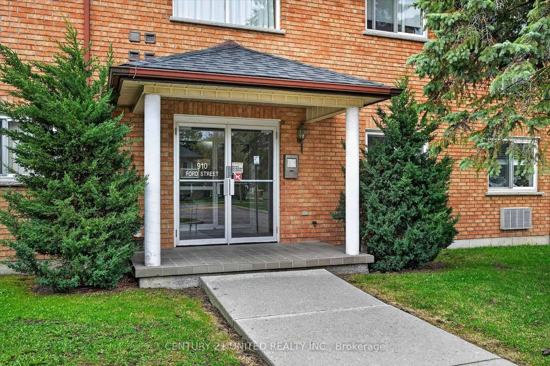 Photo 6 of Unit 106, 910 Ford Street, Peterborough, Otonabee Ward 1 — HOMEH