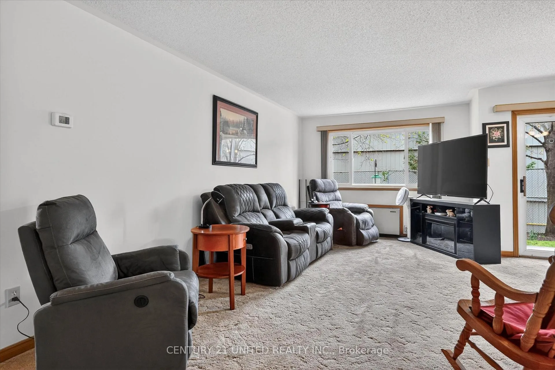 Photo 10 of Unit 106, 910 Ford Street, Peterborough, Otonabee Ward 1 — HOMEH