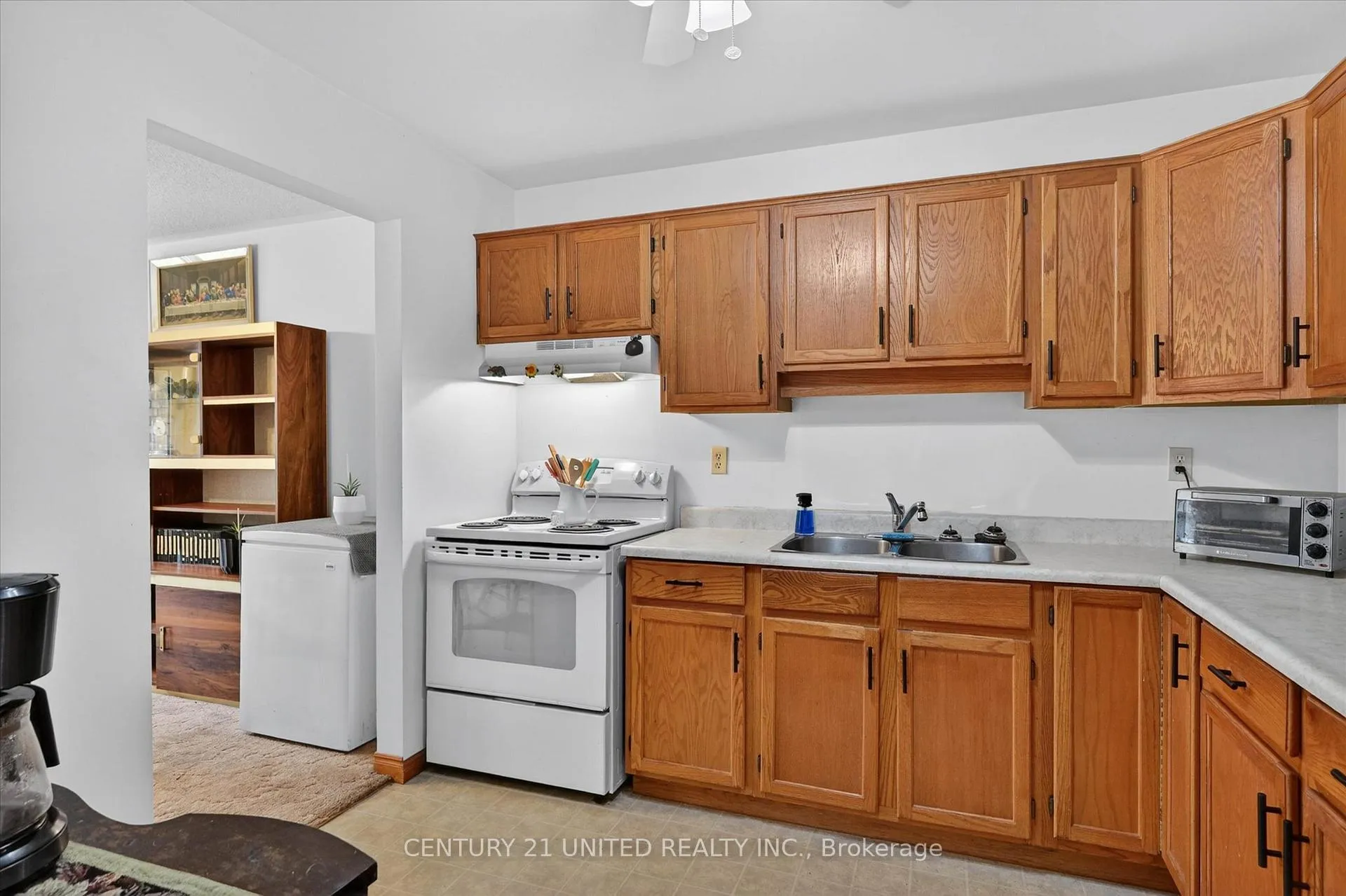 Photo 30 of Unit 106, 910 Ford Street, Peterborough, Otonabee Ward 1 — HOMEH