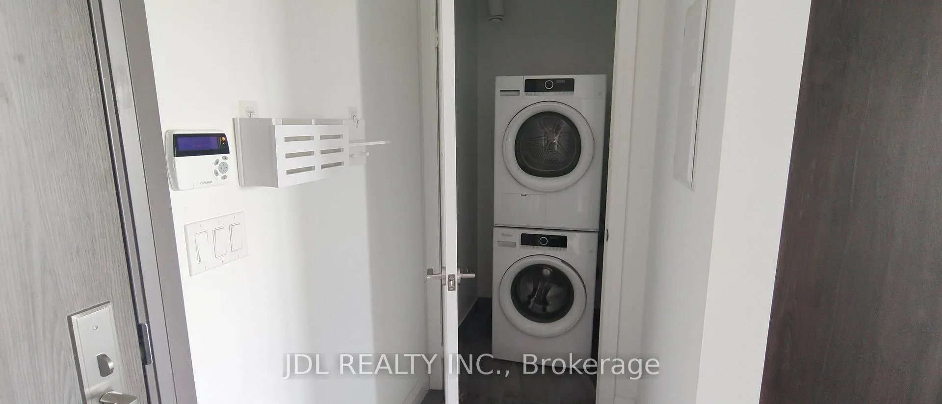 Photo 11 of Unit 721, 25 Water Walk Drive, Markham, Unionville — HOMEH