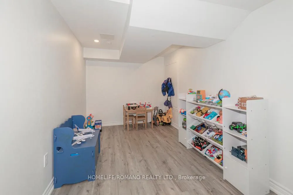 Photo 24 of 31 Davenhill Road, Brampton, Bram East — HOMEH