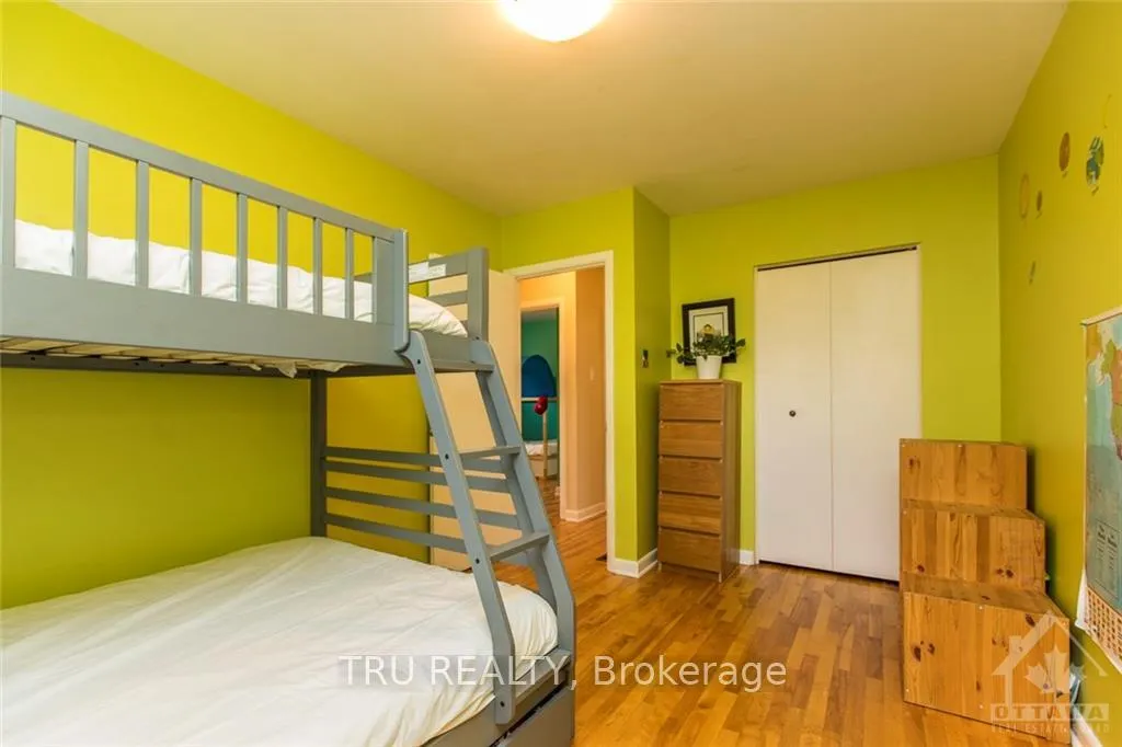 Photo 14 of Unit A, 1337 Bloomsbury Crescent, Ottawa, Parkway Park — HOMEH