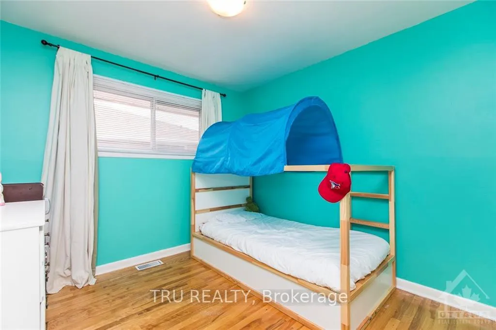 Photo 15 of Unit A, 1337 Bloomsbury Crescent, Ottawa, Parkway Park — HOMEH