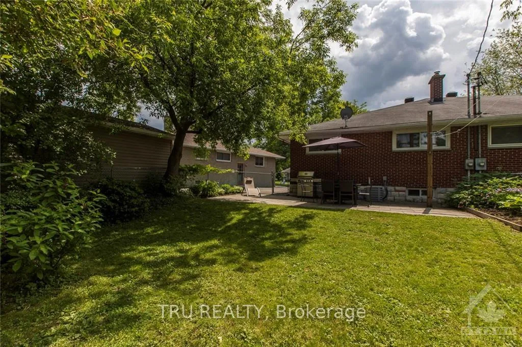 Photo 16 of Unit A, 1337 Bloomsbury Crescent, Ottawa, Parkway Park — HOMEH