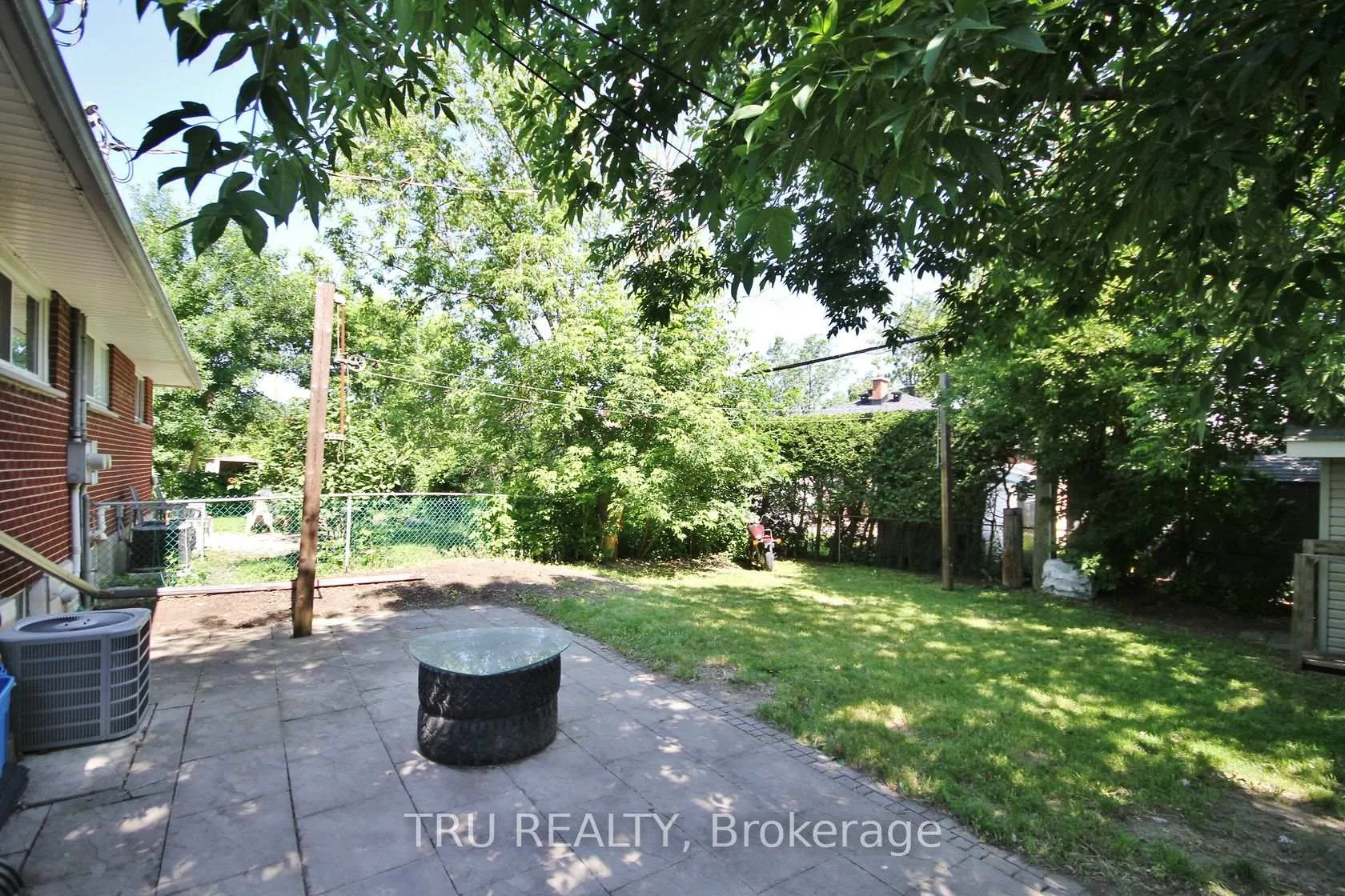 Photo 19 of Unit A, 1337 Bloomsbury Crescent, Ottawa, Parkway Park — HOMEH