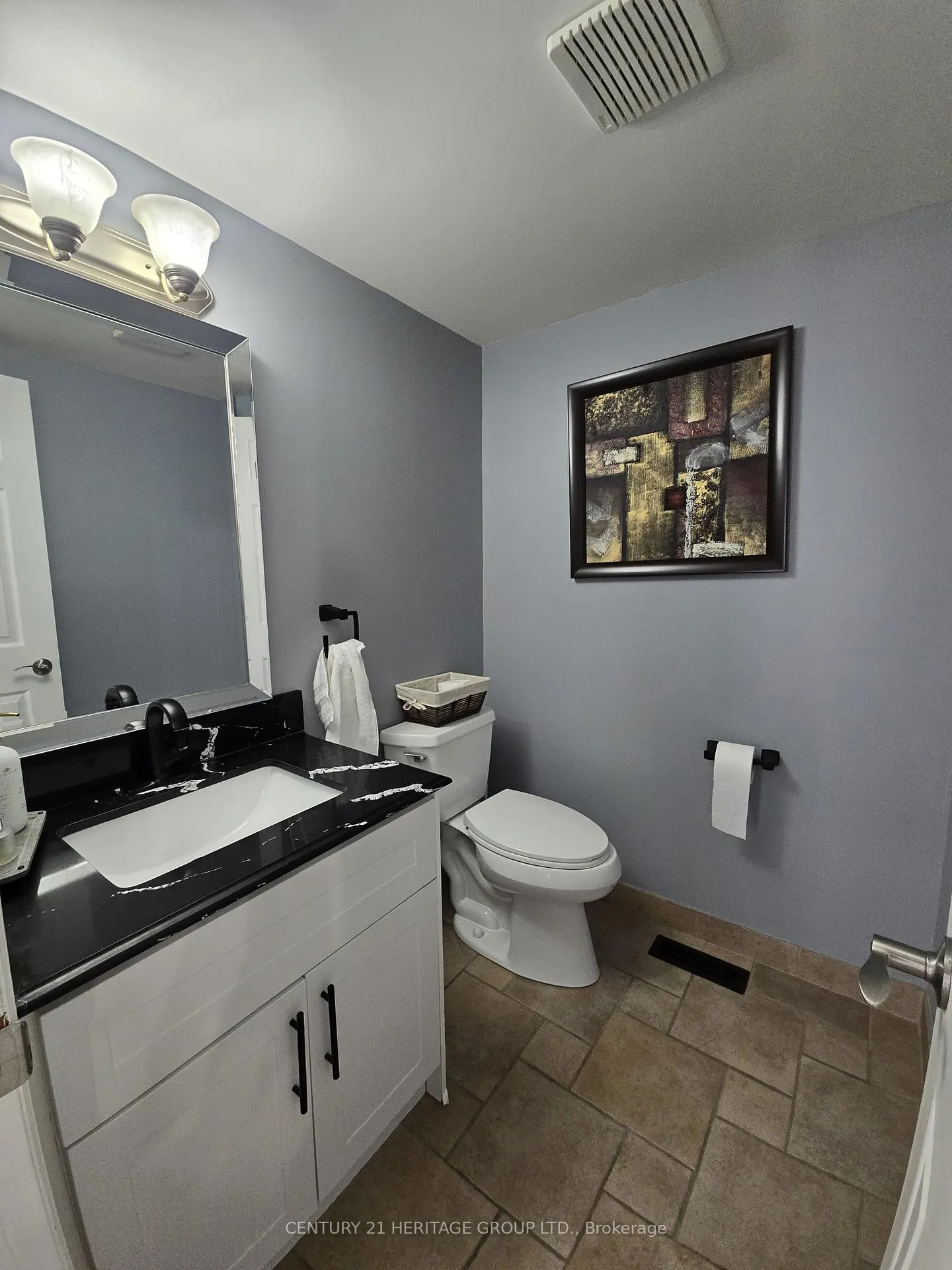 Photo 5 of 42 Millpond Place, Hamilton, Randall — HOMEH