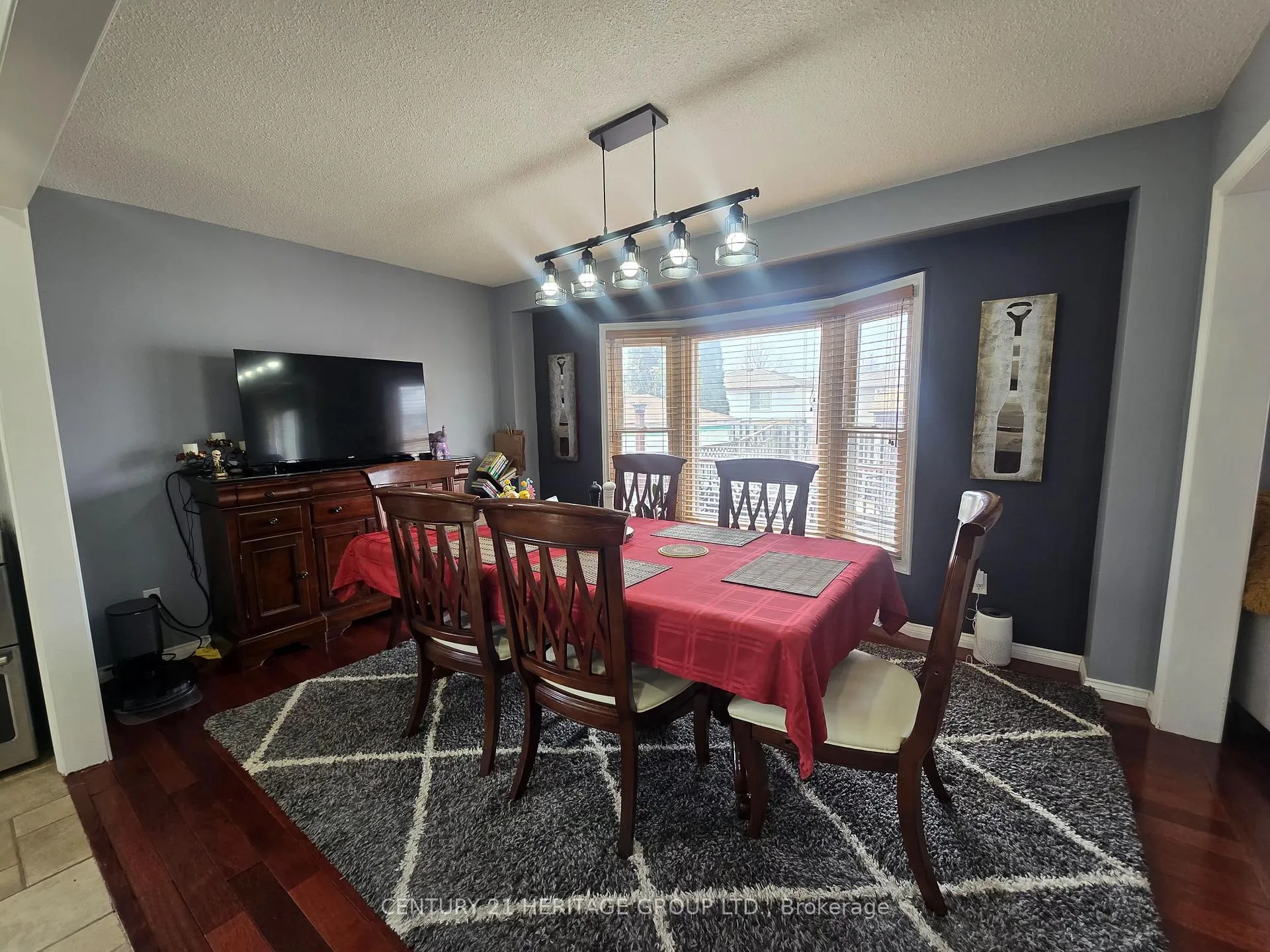 Photo 8 of 42 Millpond Place, Hamilton, Randall — HOMEH