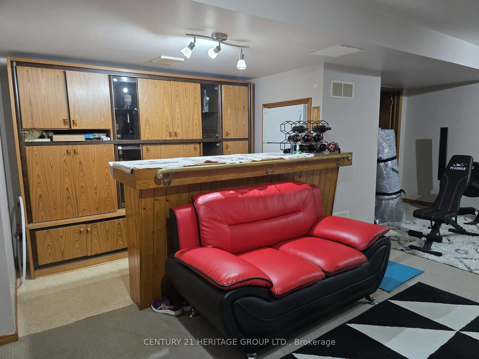 Photo 33 of 42 Millpond Place, Hamilton, Randall — HOMEH