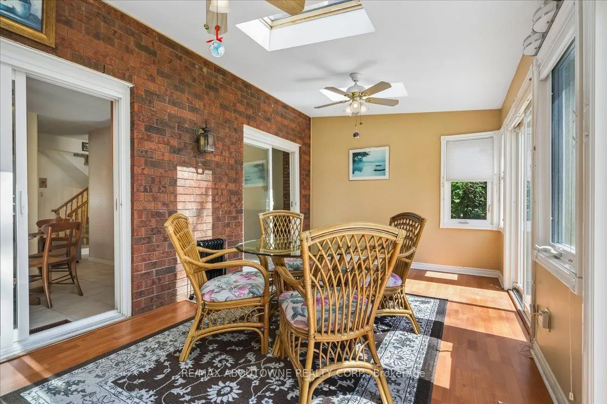 Photo 22 of 2330 Marine Drive, Oakville, Bronte — HOMEH