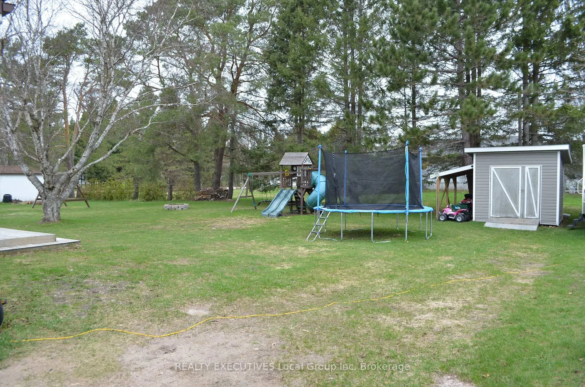 Photo 5 of 412 Sweezy Street W, Powassan, Trout Creek — HOMEH