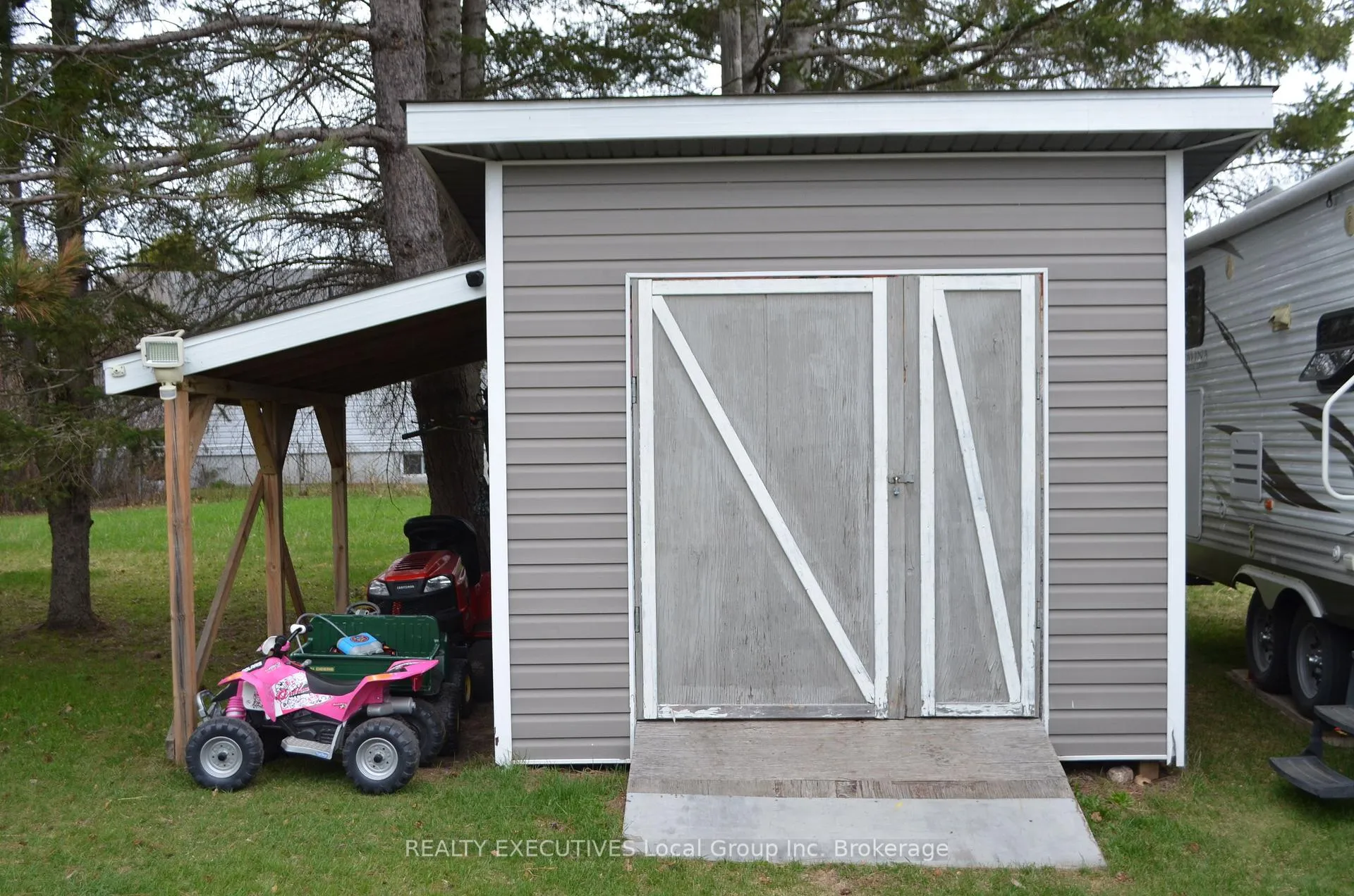 Photo 6 of 412 Sweezy Street W, Powassan, Trout Creek — HOMEH