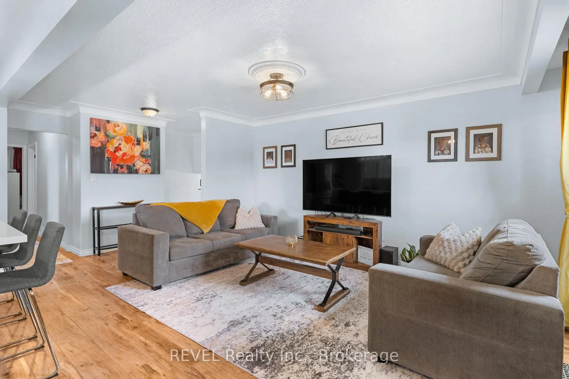 Photo 5 of 733 Clare Avenue, Welland, N. Welland — HOMEH