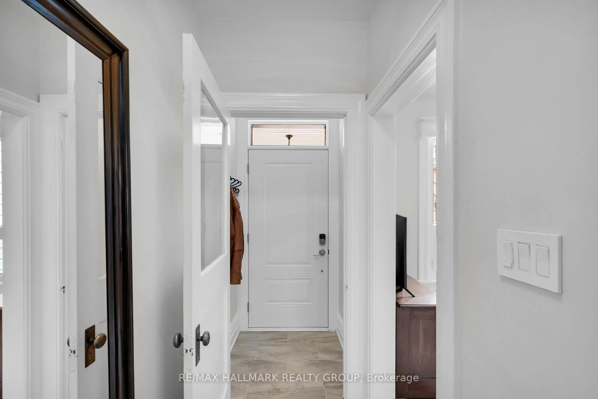 Photo 4 of 46 Havelock Street, Ottawa, Ottawa East — HOMEH