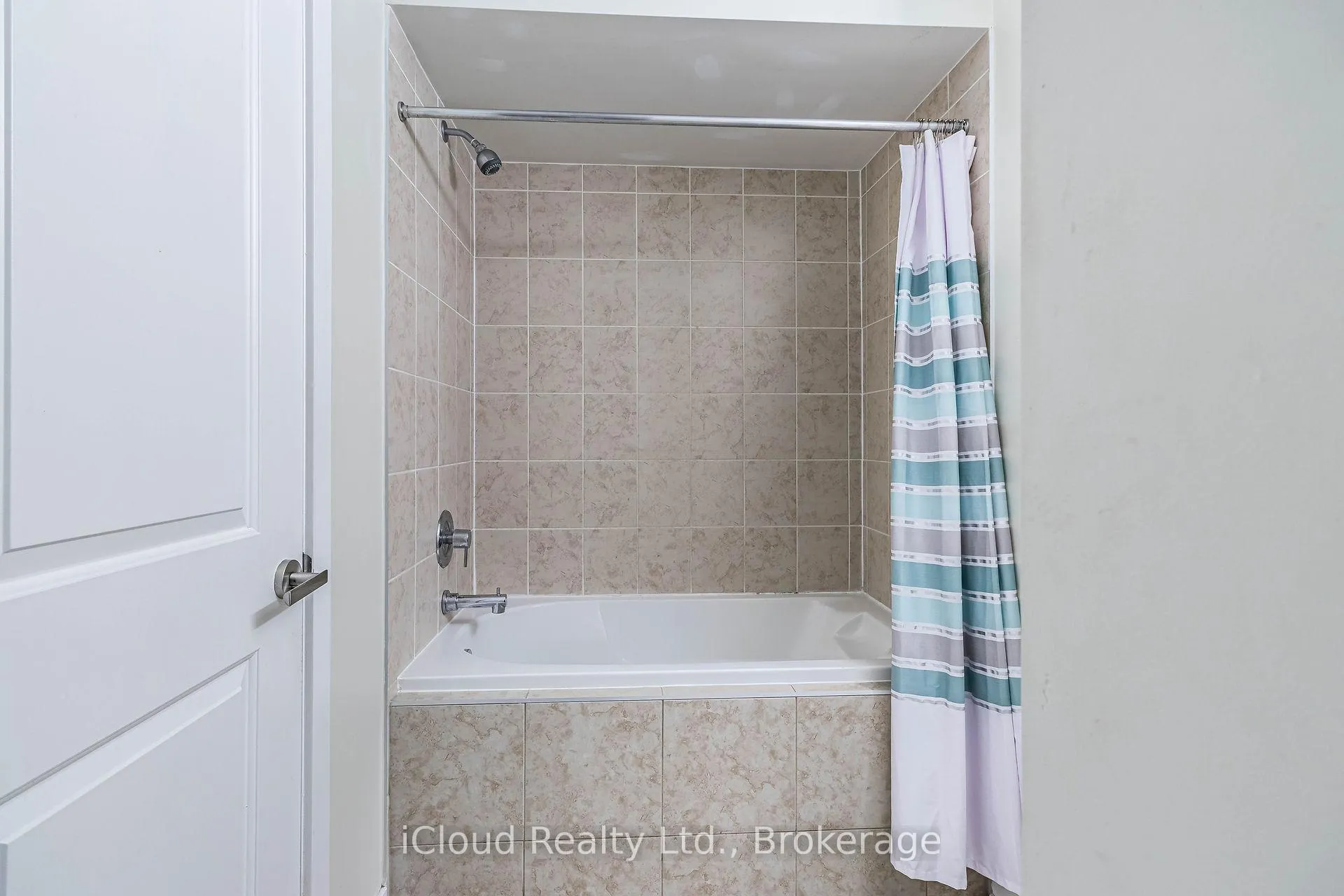 Photo 32 of 156 Inspire Boulevard, Brampton, Sandringham-Wellington North — HOMEH