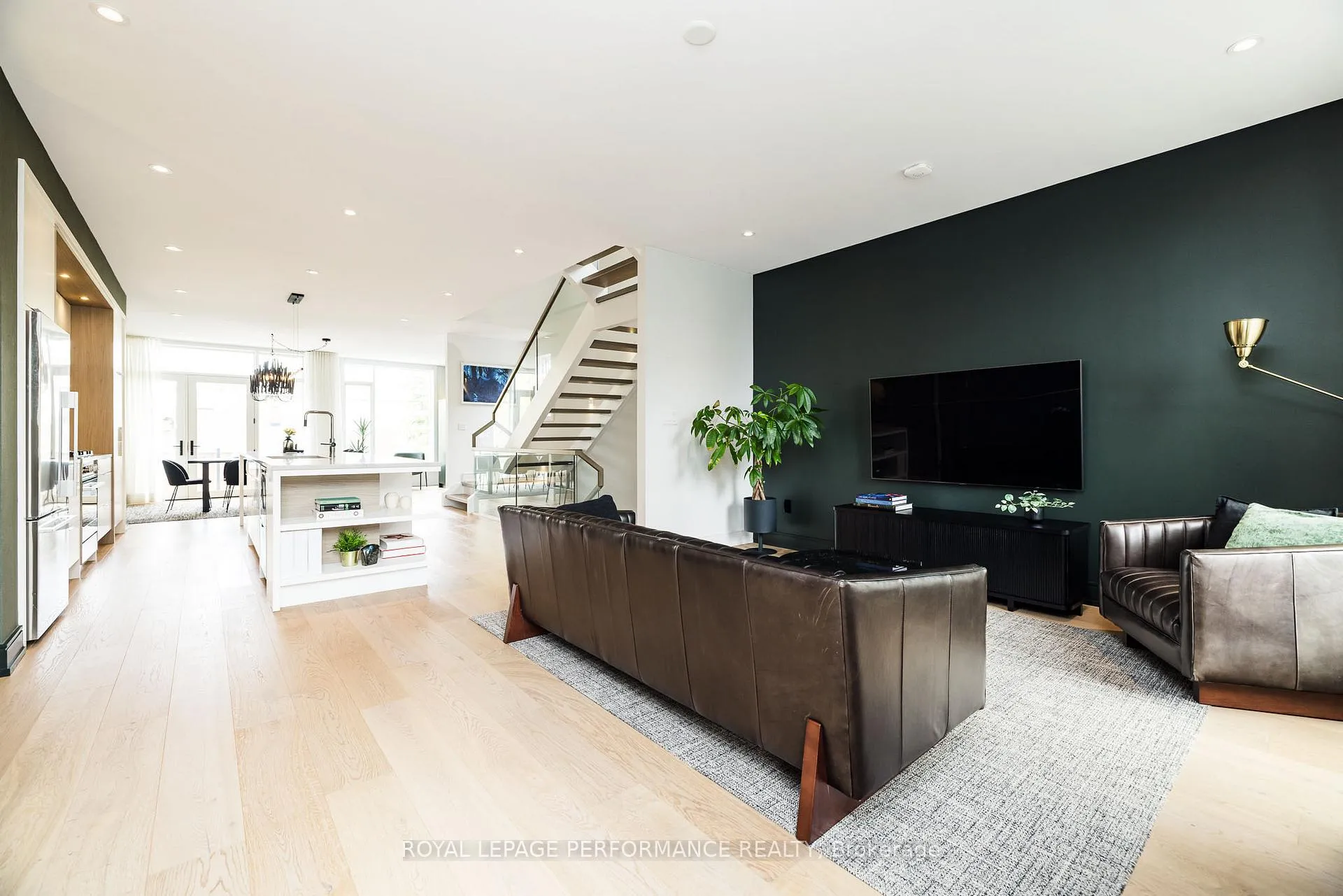 Photo 15 of 330 Kenwood Avenue, Ottawa, Westboro/Hampton Park — HOMEH