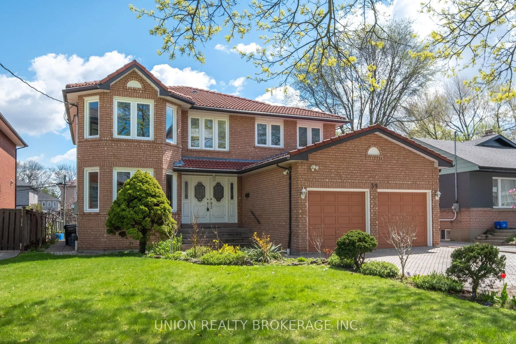 Front of 39 Buena Vista Avenue