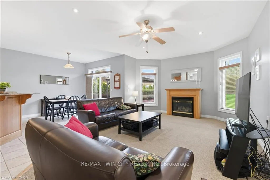 Photo 14 of 58 Templeton Drive, Kitchener — HOMEH