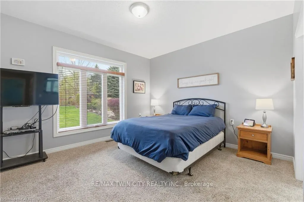 Photo 16 of 58 Templeton Drive, Kitchener — HOMEH