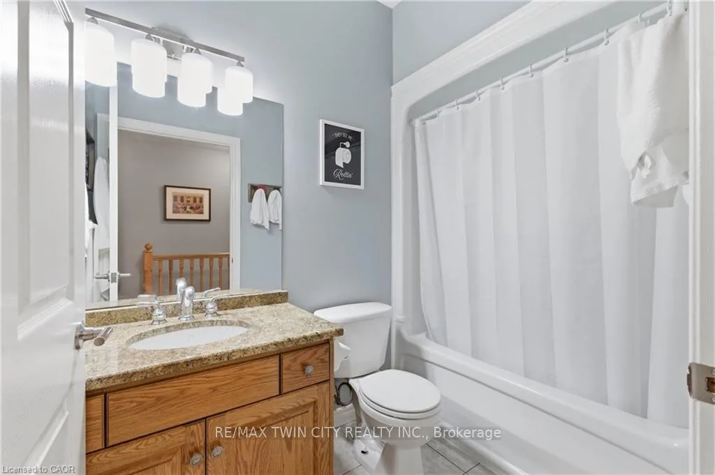 Photo 22 of 58 Templeton Drive, Kitchener — HOMEH