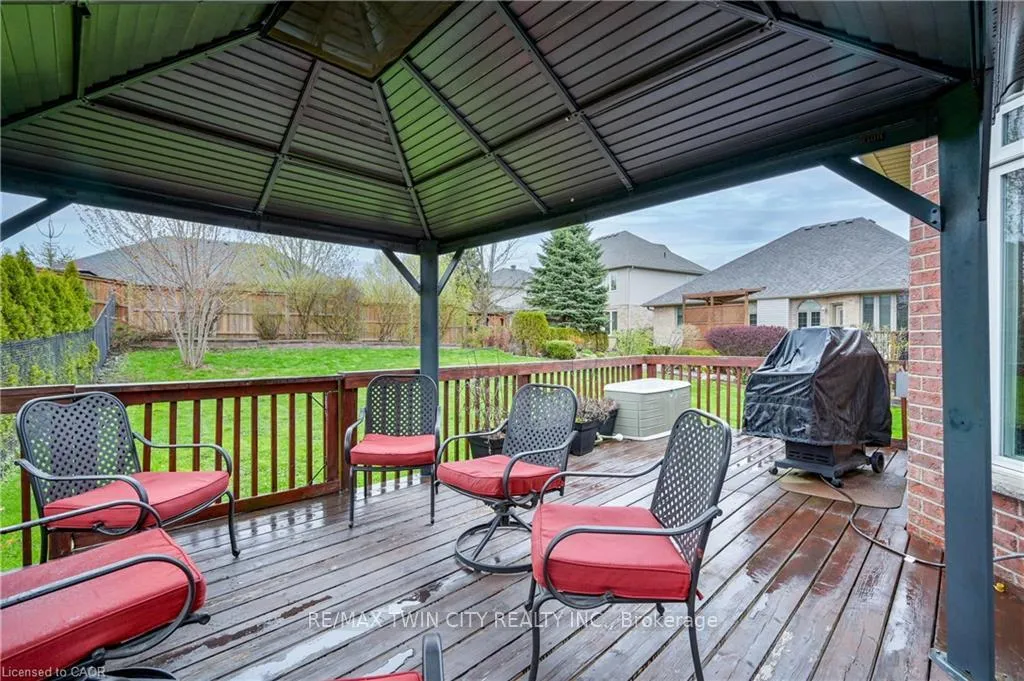 Photo 26 of 58 Templeton Drive, Kitchener — HOMEH