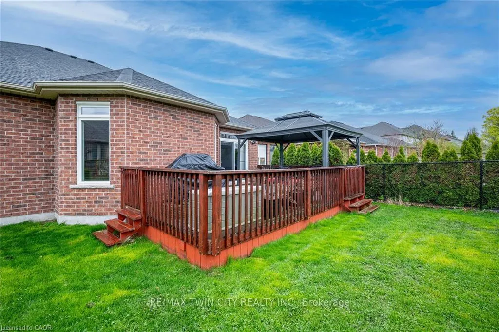Photo 29 of 58 Templeton Drive, Kitchener — HOMEH