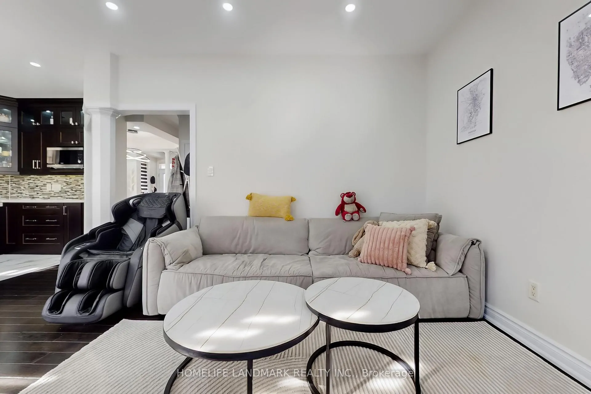 Photo 6 of 52 Lakespring Drive, Markham, Cachet — HOMEH