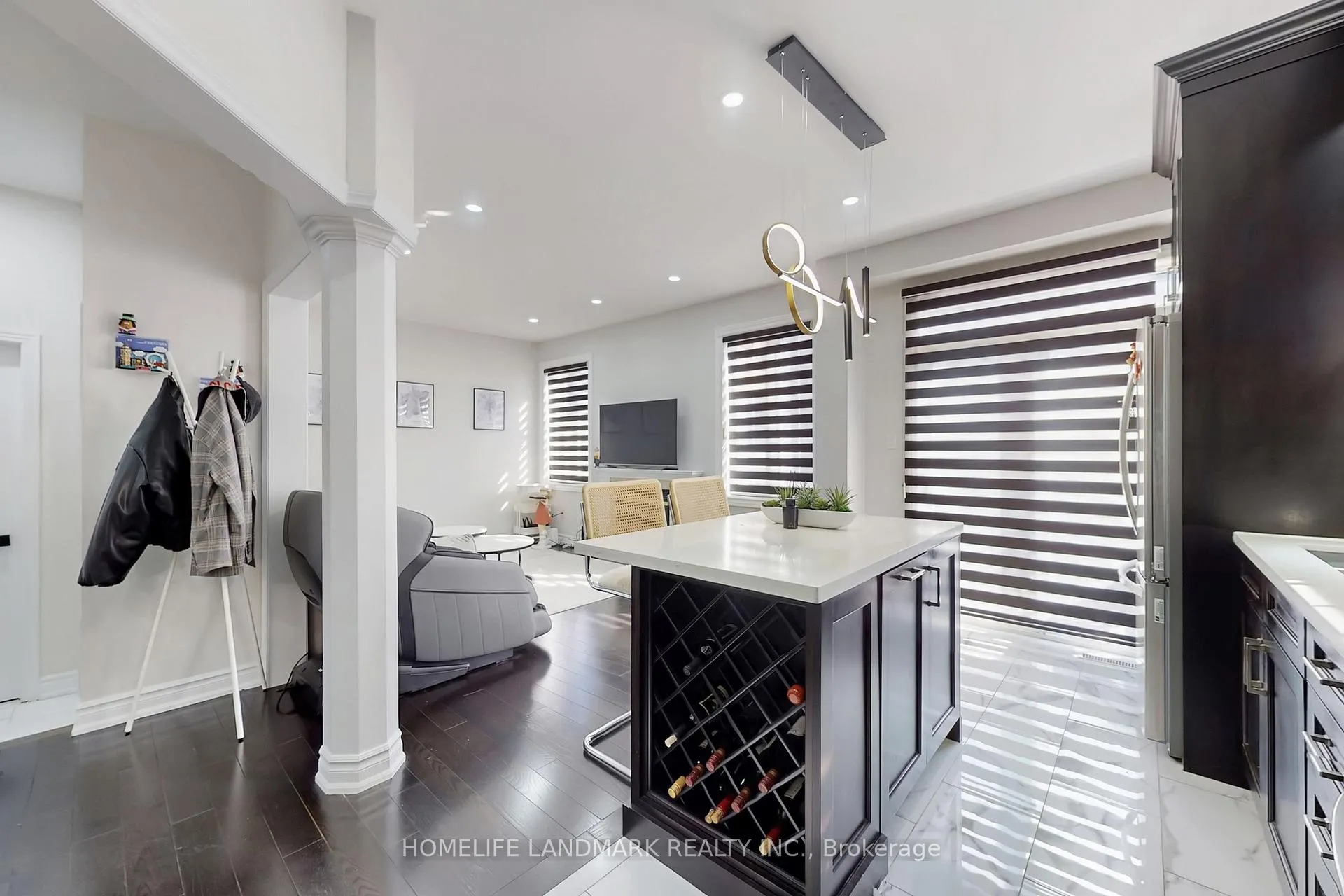 Photo 13 of 52 Lakespring Drive, Markham, Cachet — HOMEH