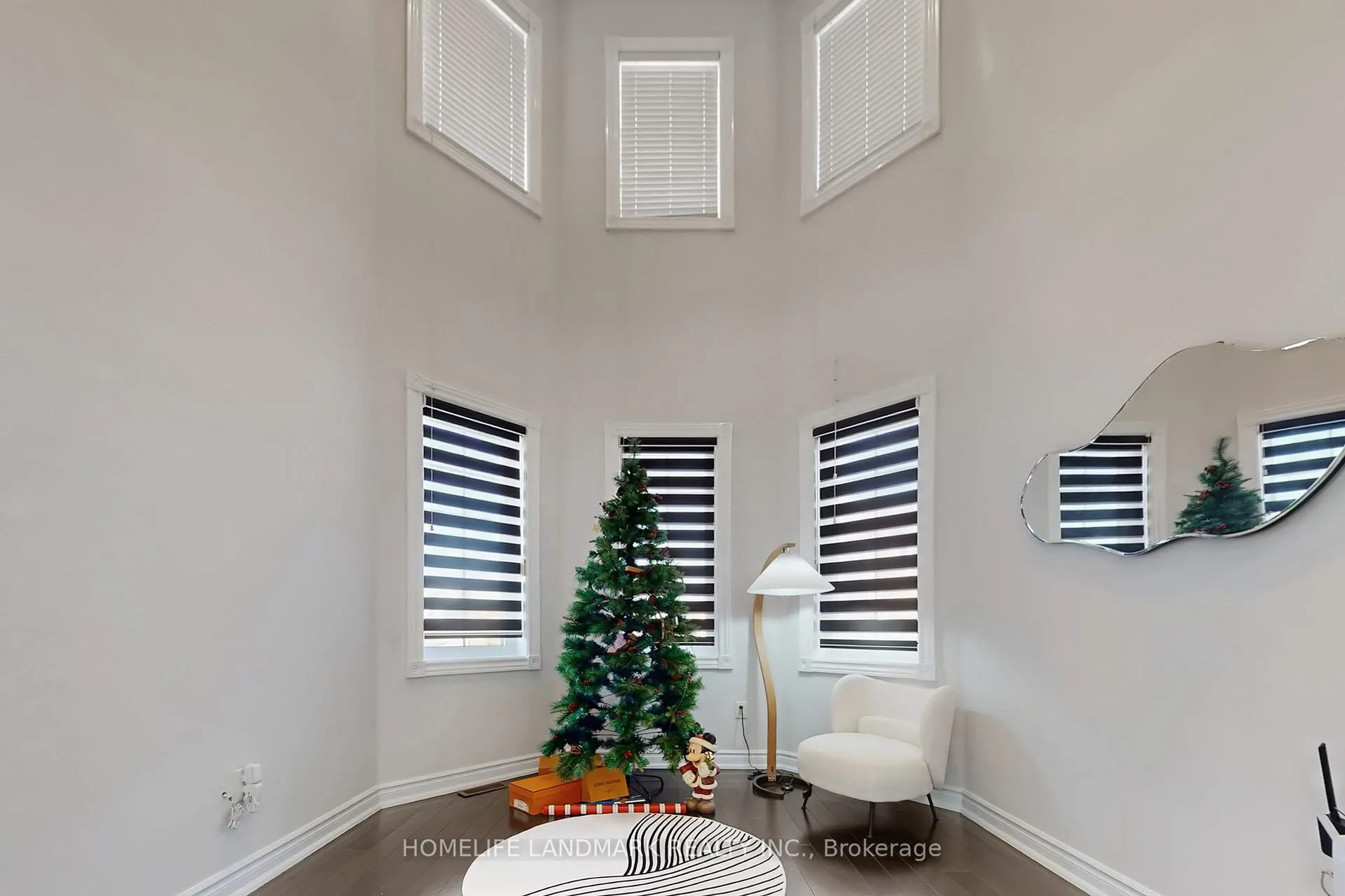 Photo 19 of 52 Lakespring Drive, Markham, Cachet — HOMEH
