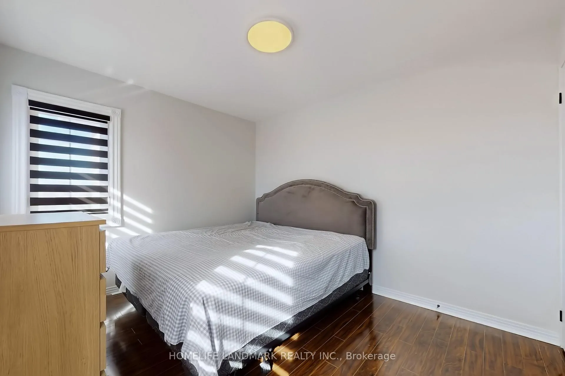 Photo 32 of 52 Lakespring Drive, Markham, Cachet — HOMEH